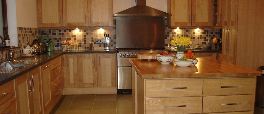 Mackintosh Manufacturing - Quality Bespoke Furniture